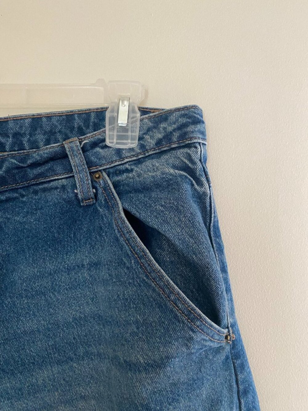 90s Relaxed Straight Jeans